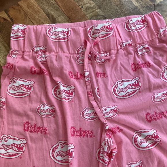 FLORIDA Gators sleep/lounge. Small New - Picture 2 of 6